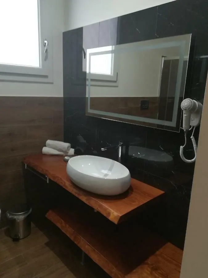 Crispirooms Syracuse